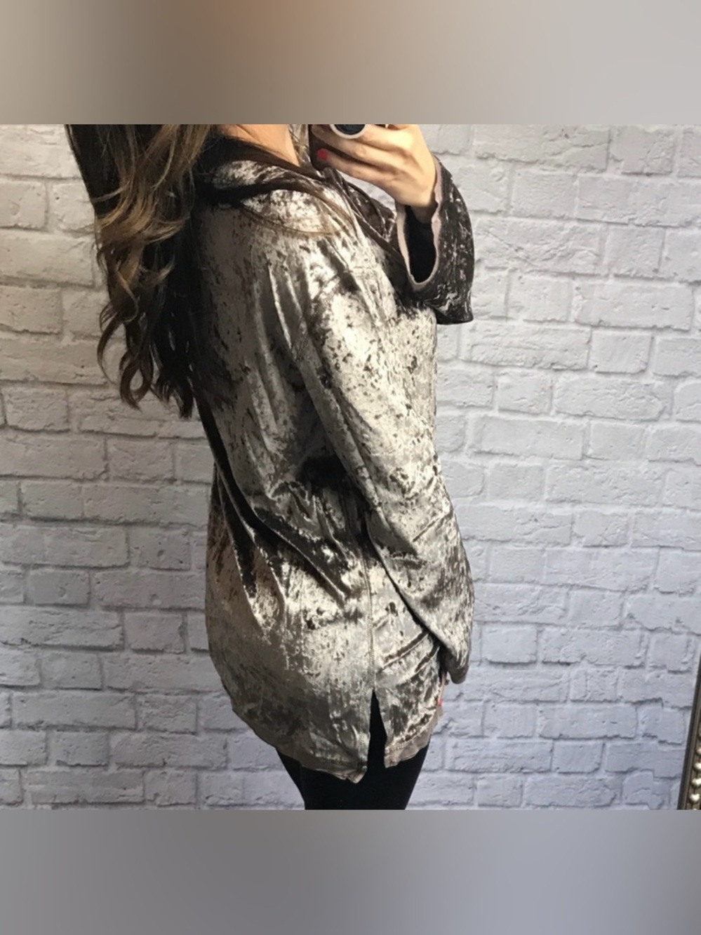🆕 Crushed Velvet Long Sleeve Oversized Top / Mocha 🤎 / Small / NWOT!! - Picture 4 of 5